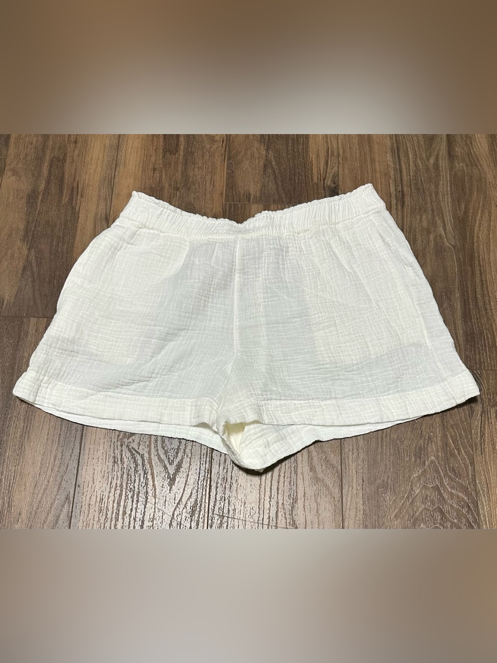Carve Designs Keely Shorts Womens L Cloud White Pockets Featherweight Comfort